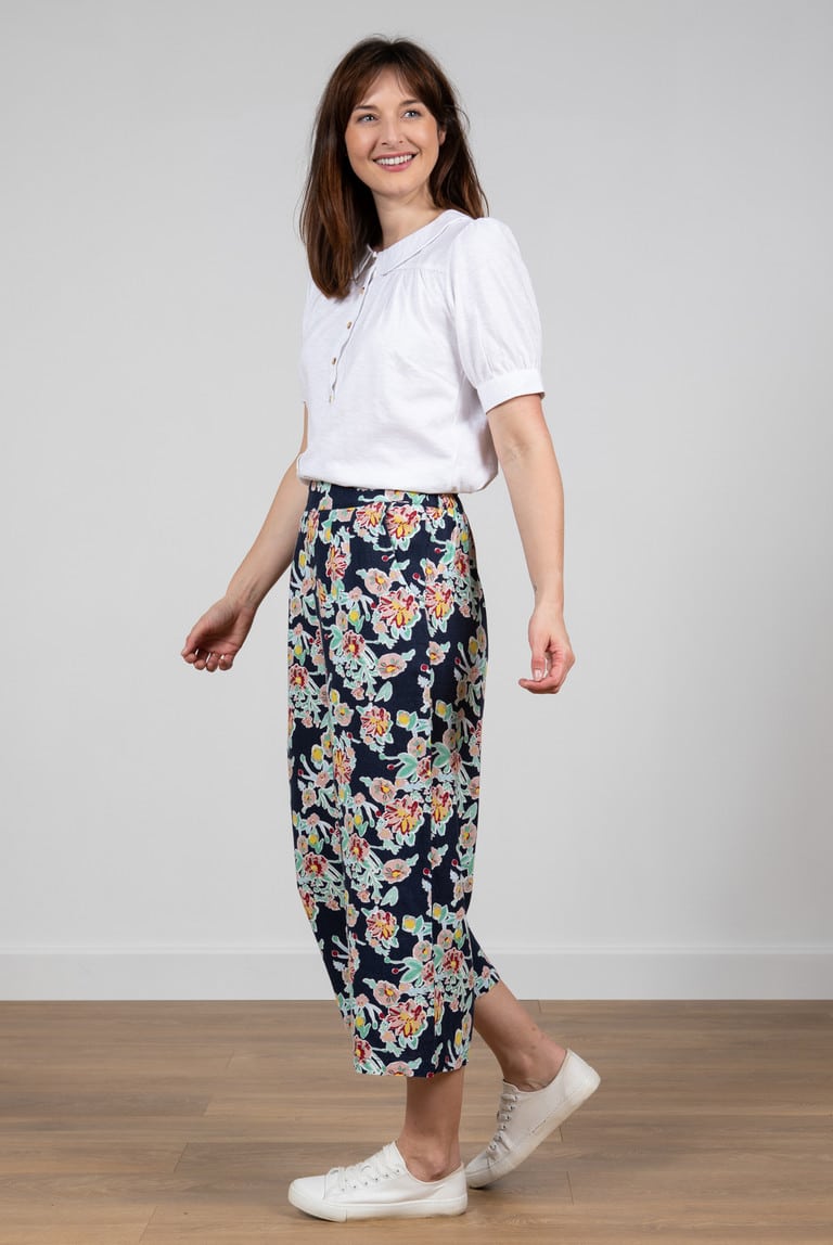 Drifting Shorelines - Trousers for Women